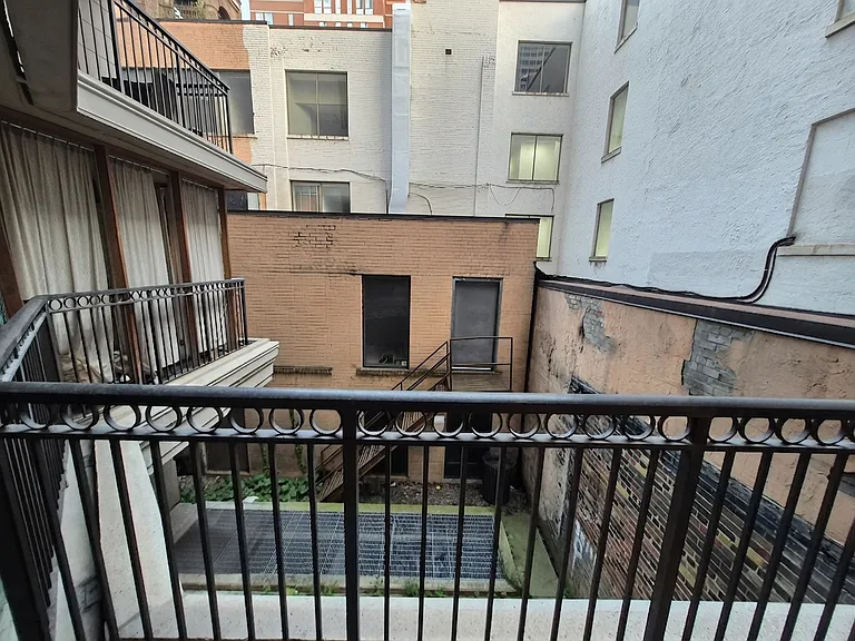 115 Richmond St E #203 — Photo 24