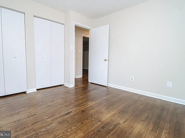 430 Duvall Ln — Photo 20