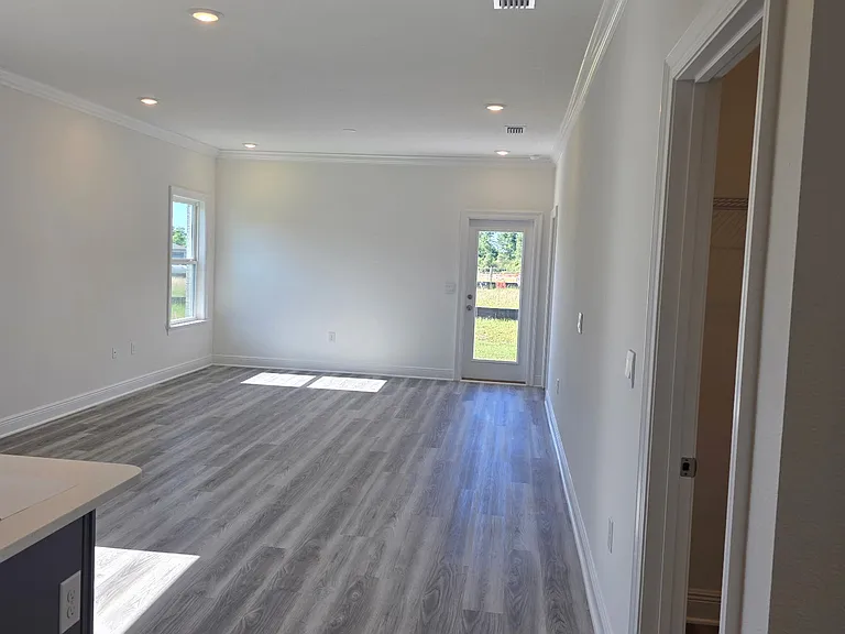 16228 Tigris Dr — Photo 4