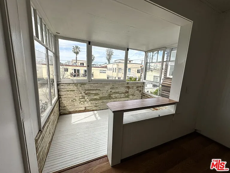 49 Dudley Ave — Photo 16