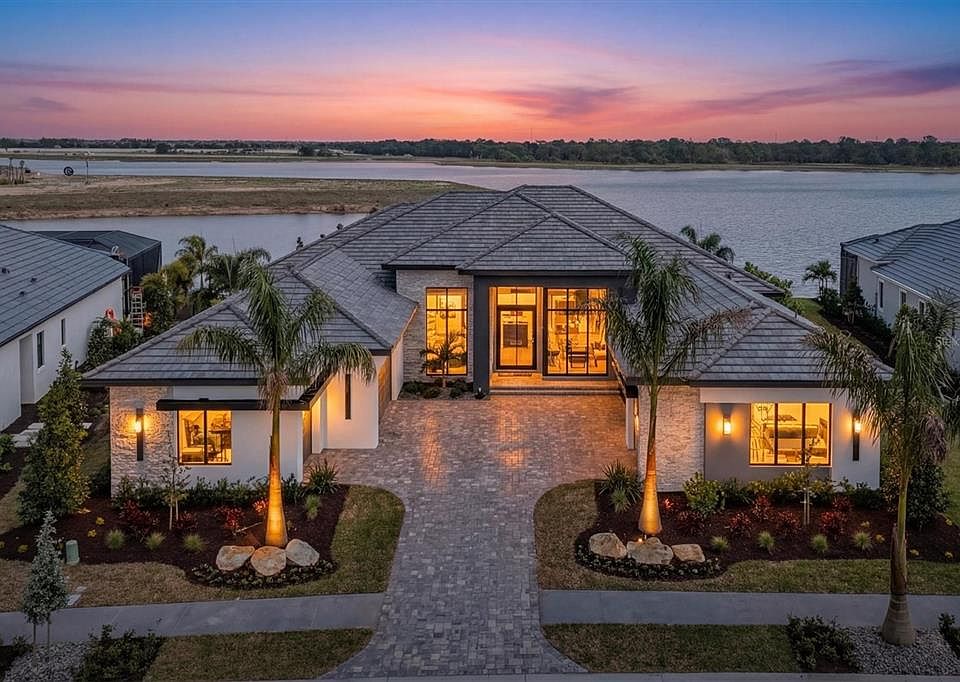 1st image of 262 CRYSTAL WATERS DRIVE