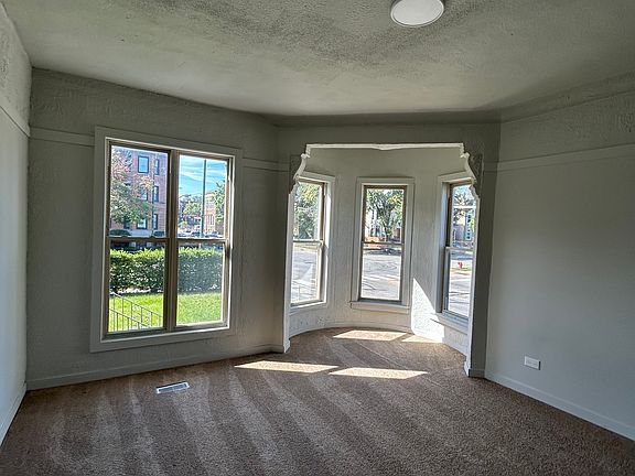 4th image of 5901 S Indiana Ave #1