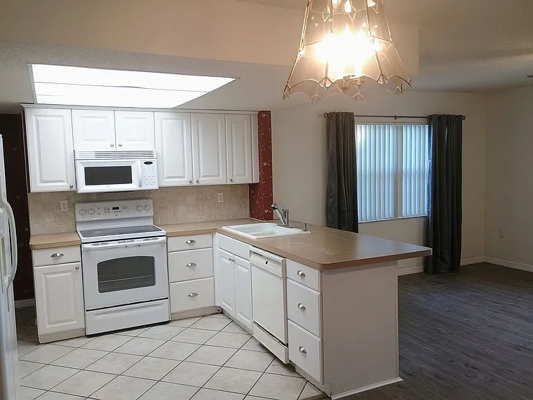 2105 Arbuckle Rd — Photo 12
