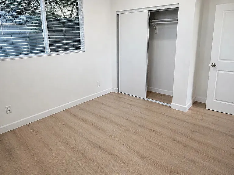 9150 N Columbus Ave — Photo 12