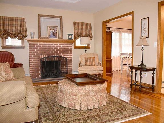 5th image of 20 Beech St