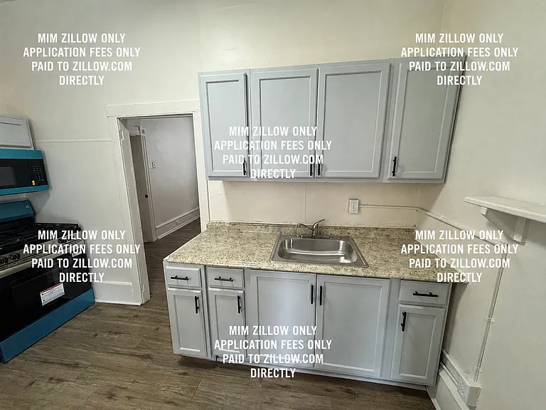 3068 River Ave #B — Photo 2
