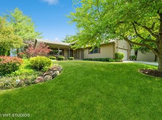 804 Roger Rd, Woodstock, IL 60098