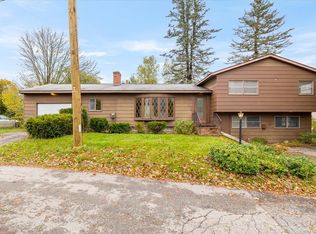 2 Dustin St, Spencer, MA 01562