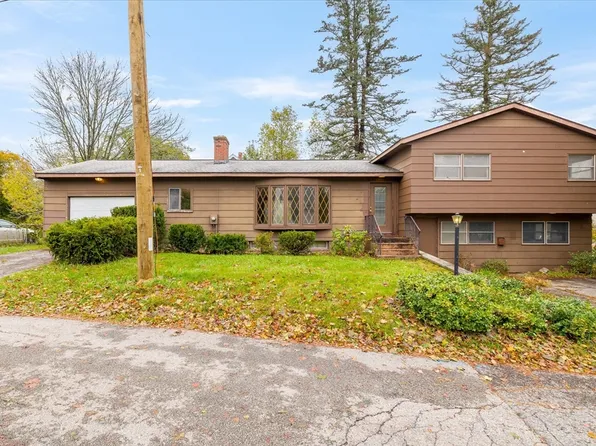 2 Dustin St, Spencer, MA 01562