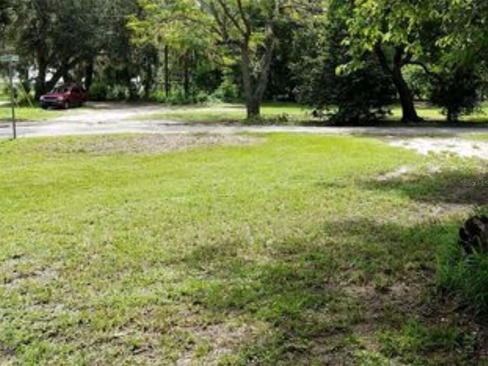 1st image of 406 W HERRIOTT AVENUE LOT 1