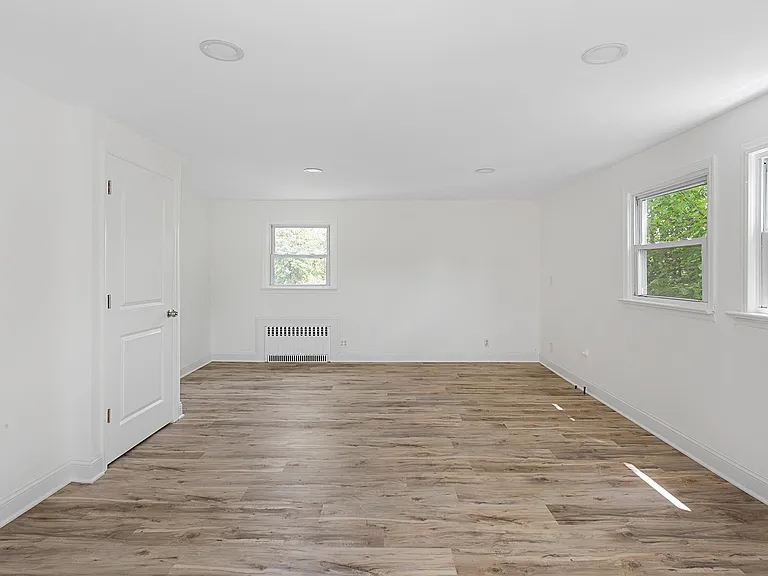 102 Island Ave — Photo 22