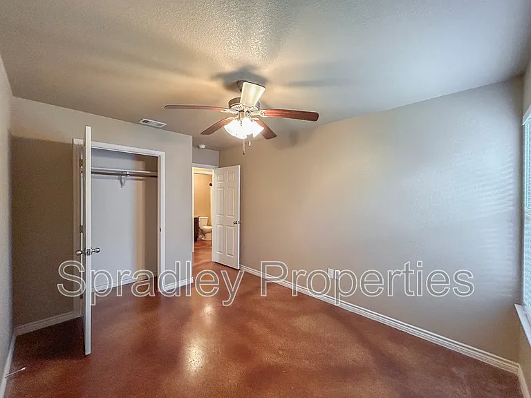 1560 Chance Ct — Photo 7