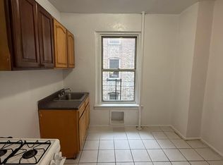 1049 Grand Concourse APT 3G, Bronx, NY 10452