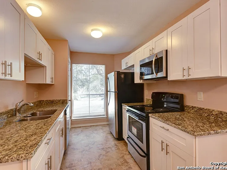 1431 Loma Alto #4 — Photo 7