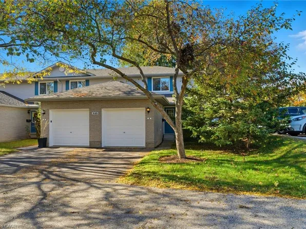 445 Kingscourt Dr #6, Waterloo, ON N2K 3R4