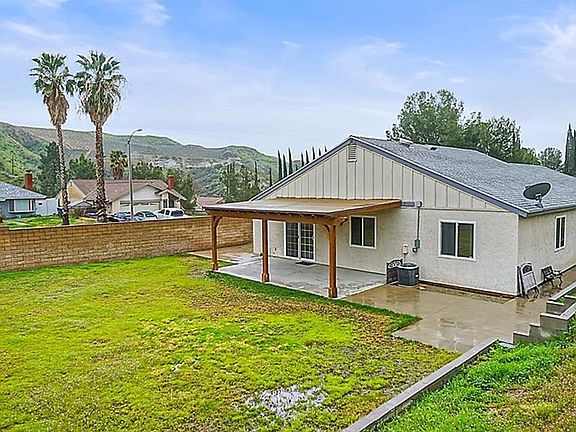 5th image of 14635 Daisy Meadow St