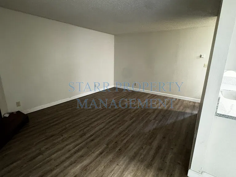 328 Northbank Ct #61 — Photo 7