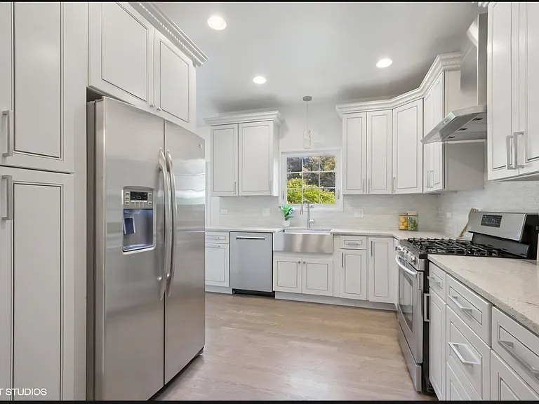 1635 Elder Ln — Photo 16