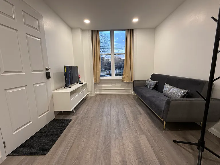 1429 Morris St #1 — Photo 1