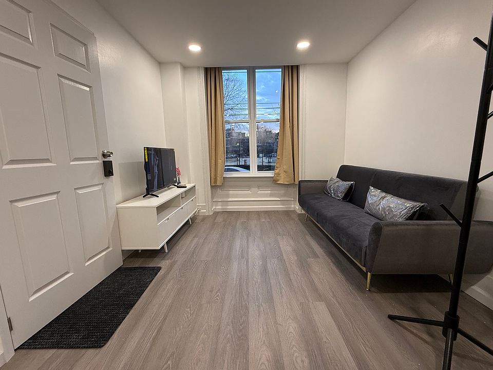 1st image of 1429 Morris St Floor 1