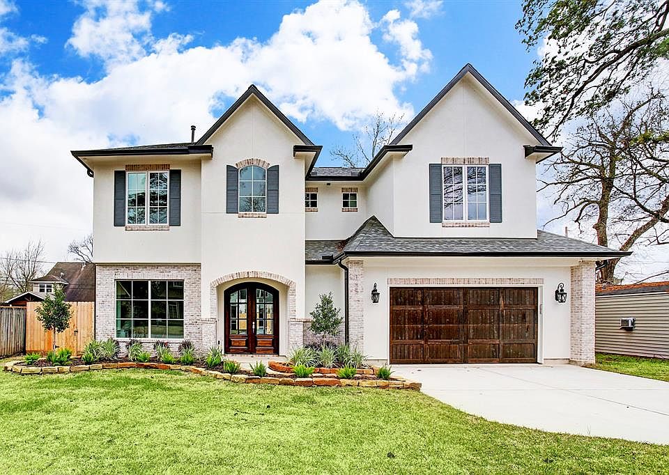 2nd image of 1541 Gardenia Dr