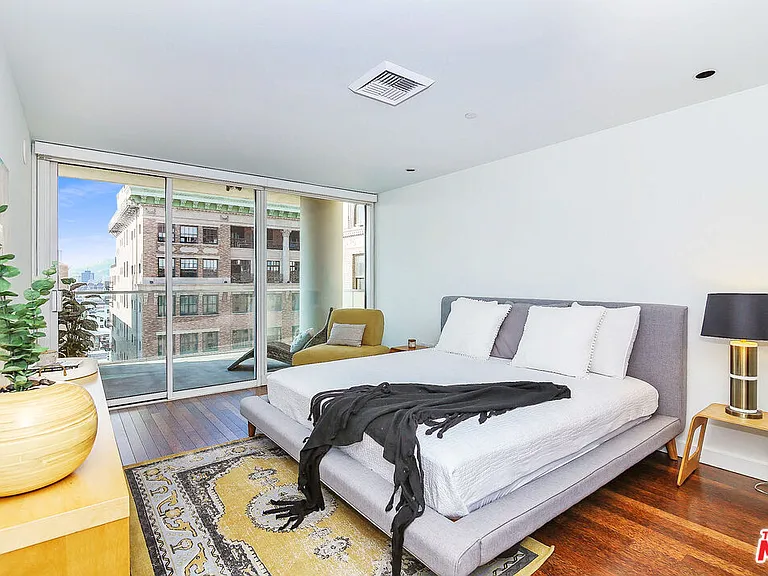 6250 Hollywood Blvd #11N — Photo 3