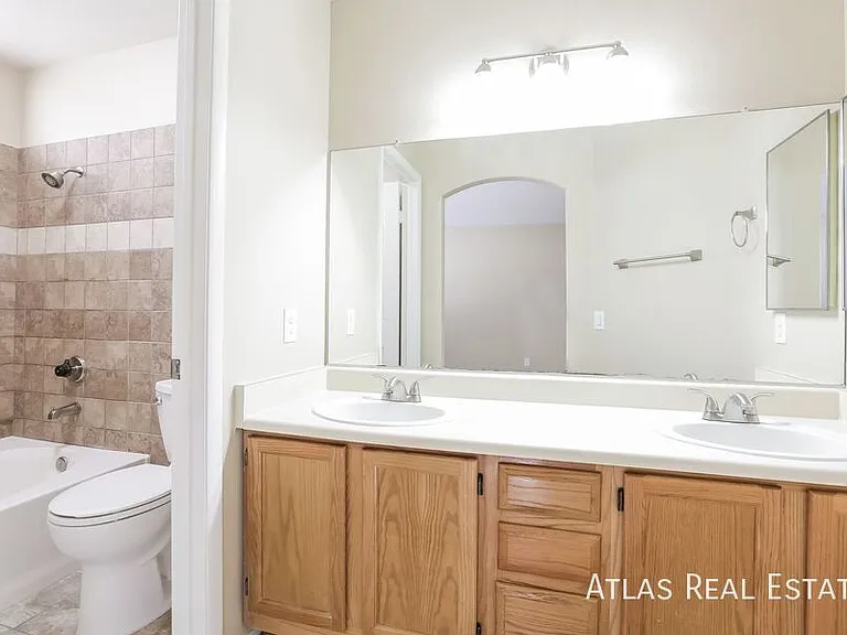 6398 Cedar Breaks Ave — Photo 9
