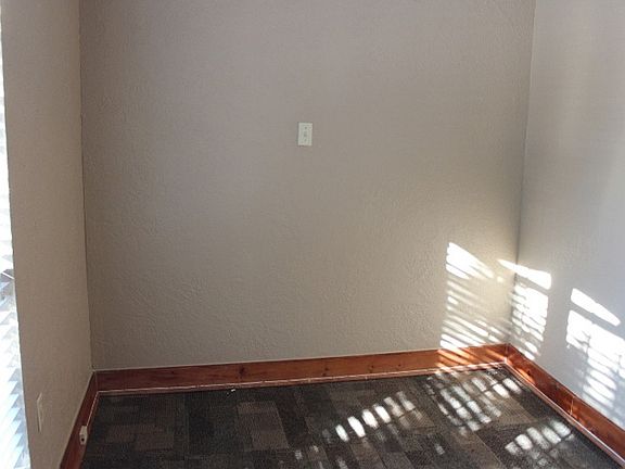 5th image of 903 NW Dearborn Ave