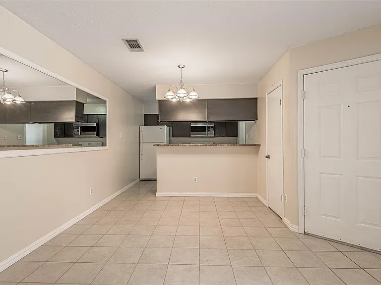 2401 Sycamore Ave #E3 — Photo 6