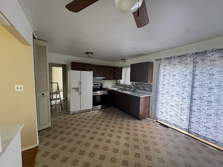 11551 Metter Ave — Photo 7
