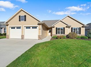 1316 Lear Ln, De Pere, WI 54115