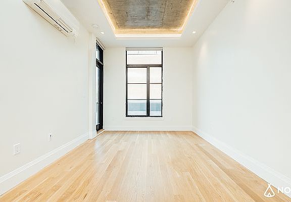 5th image of 329 Gates Ave #202