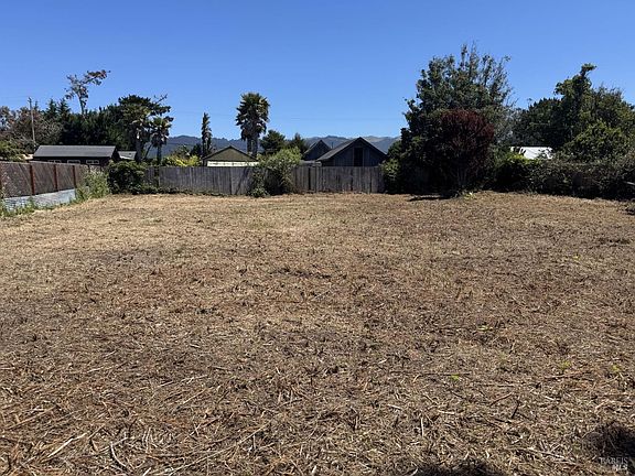 3rd image of 350 Cedar Road