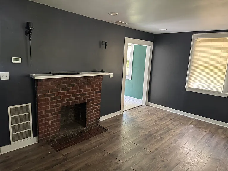 503 Staley Ave — Photo 4