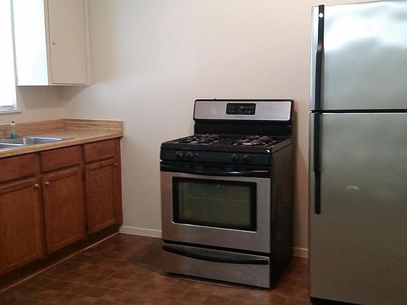 2nd image of 127 Endicott