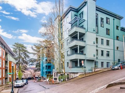 2024 SW Howards Way APT 407, Portland, OR, 97201