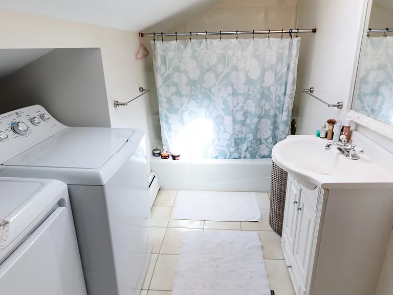 182 Chestnut St #2 — Photo 14