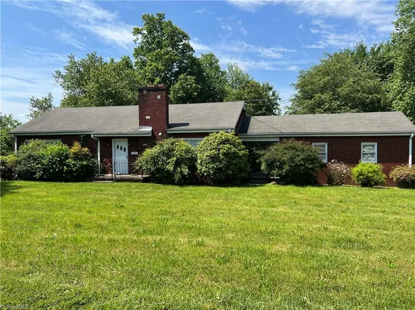 6340 S State Highway 66, King, NC 27021