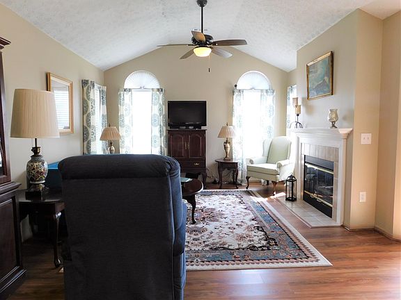5th image of 254 Windemere Pl