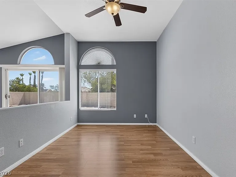 2408 Sterling Heights Dr — Photo 15
