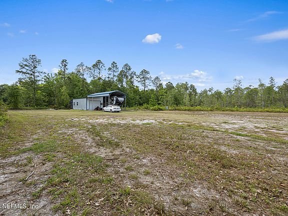 3rd image of 33517 MEADOWS Lane