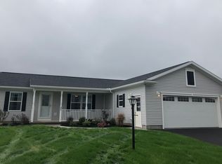 27 Hosta Ln, Clinton, NY 13323
