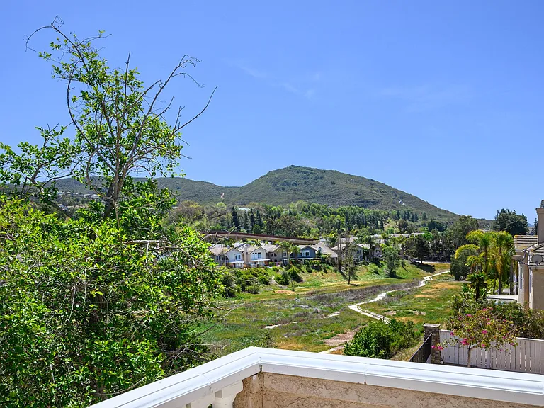 11718 Windcrest Ln — Photo 33