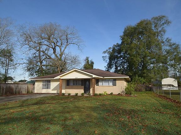 3rd image of 2123 Kathy Dr