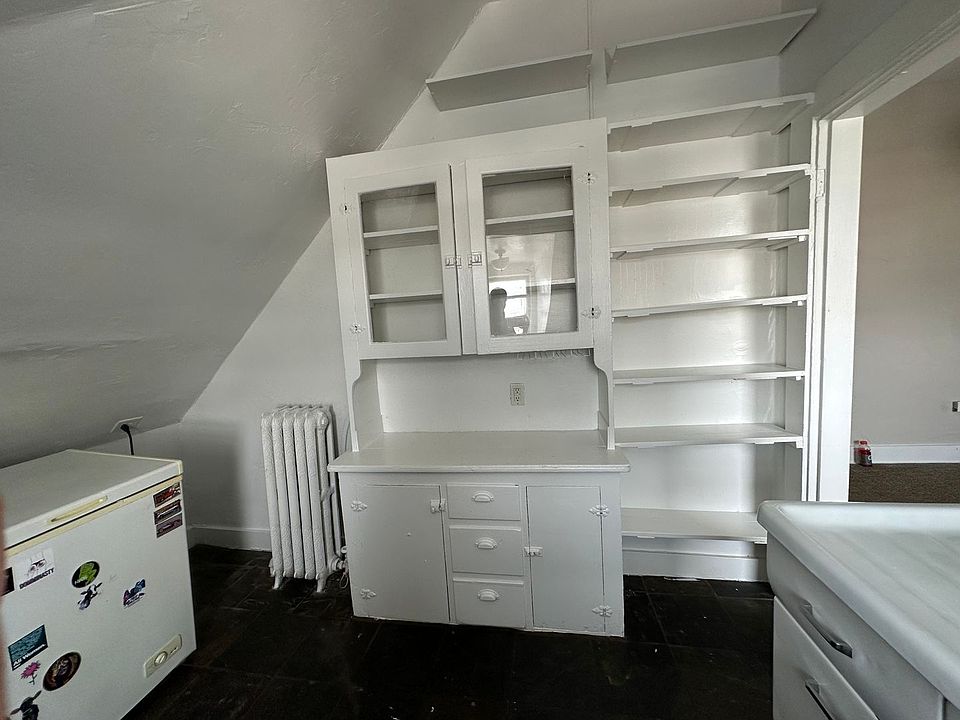 1st image of 1458 N Gaylord St #9