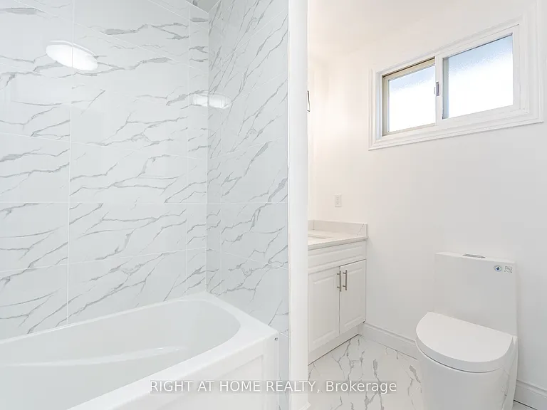 50 Albemarle St — Photo 25