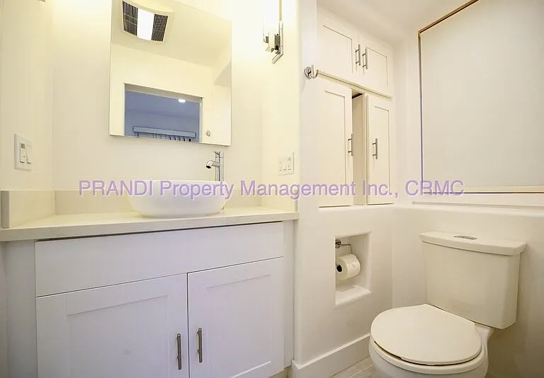 225 California Ave — Photo 25