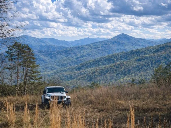 1440 Goose Gap Rd, Sevierville, TN 37876