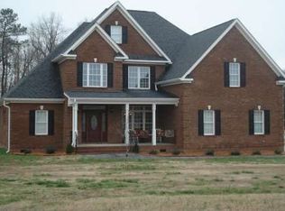 127 Holly Berry Ln, Selma, NC 27576