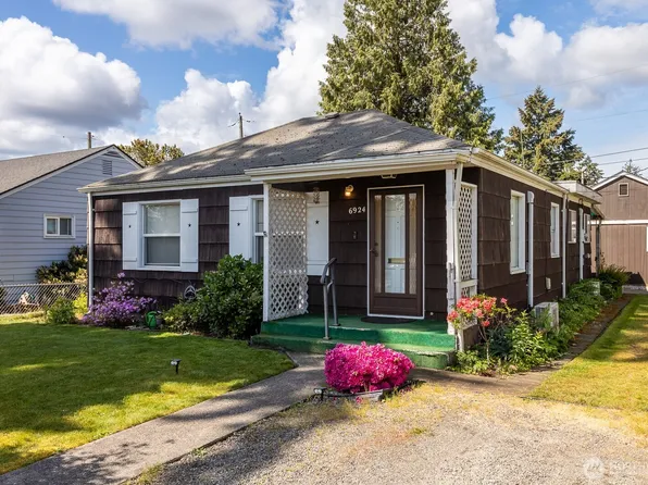 6924 S Cheyenne Street, Tacoma, WA 98409